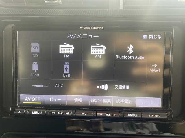 トヨタ アクア S 沖縄県 2018(平30)年 7.8万km スーパーホワイトⅡ 県外仕入/禁煙車/社外ナビ(BT/USB/ipod)/バックカメラ/前後ドライブレコーダー/ETC/トヨタセーフティーセンス/プリクラッシュセーフティーシステム/レーンディパチャートアラート/オートマチックハイビーム/ステアリングスイッチ
