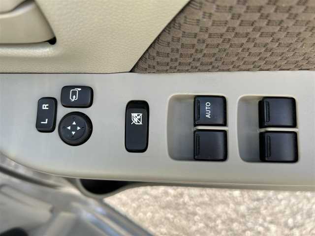 スズキ エブリイ JOIN 東京都 2024(令6)年 1.2万km モスグレーメタリック ワンオーナー/社外メモリナビ/Bluetooth/フルセグTV/FM.AM/USB/iPad/DVD.CD/シートヒーター/ETC/アイドリングストップ/横滑り防止装置/衝突軽減システム/LEDライト/オートライト/コーナーセンサー/両側スライドドア/ドライブレコーダー/スペアキー/ヘッドライトレベライザー/取扱説明書/保証書/電格ミラー/ドアバイザー