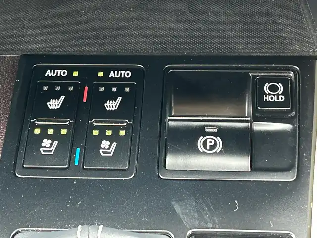 レクサス ＲＸ 450hL 岩手県 2021(令3)年 4.6万km ソニックチタニウム サンルーフ　ナビ　全周囲Ｃ　ヘッドアップディスプレイ　フルセグ　ＥＴＣ　メモリ付白本革電動シート　エアシートヒーター　ステアヒーター　レーダークルーズ　電動リアゲート　ＷＡＬＤ２２インチＡＷ