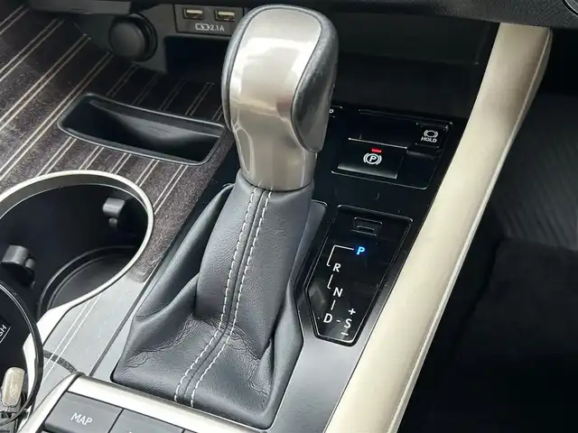 レクサス ＲＸ 450hL 岩手県 2021(令3)年 4.6万km ソニックチタニウム サンルーフ　ナビ　全周囲Ｃ　ヘッドアップディスプレイ　フルセグ　ＥＴＣ　メモリ付白本革電動シート　エアシートヒーター　ステアヒーター　レーダークルーズ　電動リアゲート　ＷＡＬＤ２２インチＡＷ