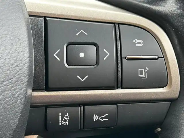 レクサス ＲＸ 450hL 岩手県 2021(令3)年 4.6万km ソニックチタニウム サンルーフ　ナビ　全周囲Ｃ　ヘッドアップディスプレイ　フルセグ　ＥＴＣ　メモリ付白本革電動シート　エアシートヒーター　ステアヒーター　レーダークルーズ　電動リアゲート　ＷＡＬＤ２２インチＡＷ