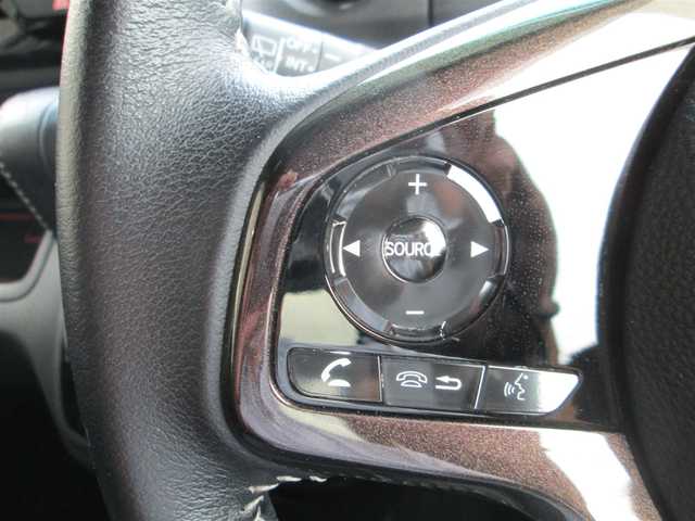 ホンダ Ｎ ＢＯＸ カスタム G L ターボ ホンダセンシング 千葉県 2020(令2)年 6.2万km プラチナホワイトパール ワンオーナー/純正8型ナビ、フルセグTV/バックカメラ/純正オーディオ【DVD/CD/BT/SD/USB】/両側パワースライドドア/LEDヘッドライト&LEDフォグランプ/アダプティブクルーズコントロール/レーンキープアシスト/パドルシフト付き革巻きステアリング/ナビ連動ステアリングスイッチ/ハーフレザーシート/前席シートヒーター/純正ナビ連動前後ドライブレコーダー/ビルトインETC/スペアキー/取扱説明書/ナビ取扱説明書/新車時保証書/ホンダ整備記録簿(R3/R4/R5/R6/R7)