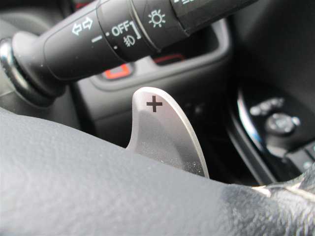 ホンダ Ｎ ＢＯＸ カスタム G L ターボ ホンダセンシング 千葉県 2020(令2)年 6.2万km プラチナホワイトパール ワンオーナー/純正8型ナビ、フルセグTV/バックカメラ/純正オーディオ【DVD/CD/BT/SD/USB】/両側パワースライドドア/LEDヘッドライト&LEDフォグランプ/アダプティブクルーズコントロール/レーンキープアシスト/パドルシフト付き革巻きステアリング/ナビ連動ステアリングスイッチ/ハーフレザーシート/前席シートヒーター/純正ナビ連動前後ドライブレコーダー/ビルトインETC/スペアキー/取扱説明書/ナビ取扱説明書/新車時保証書/ホンダ整備記録簿(R3/R4/R5/R6/R7)