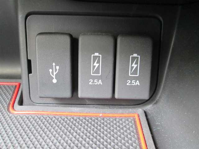 ホンダ Ｎ ＢＯＸ カスタム G L ターボ ホンダセンシング 千葉県 2020(令2)年 6.2万km プラチナホワイトパール ワンオーナー/純正8型ナビ、フルセグTV/バックカメラ/純正オーディオ【DVD/CD/BT/SD/USB】/両側パワースライドドア/LEDヘッドライト&LEDフォグランプ/アダプティブクルーズコントロール/レーンキープアシスト/パドルシフト付き革巻きステアリング/ナビ連動ステアリングスイッチ/ハーフレザーシート/前席シートヒーター/純正ナビ連動前後ドライブレコーダー/ビルトインETC/スペアキー/取扱説明書/ナビ取扱説明書/新車時保証書/ホンダ整備記録簿(R3/R4/R5/R6/R7)