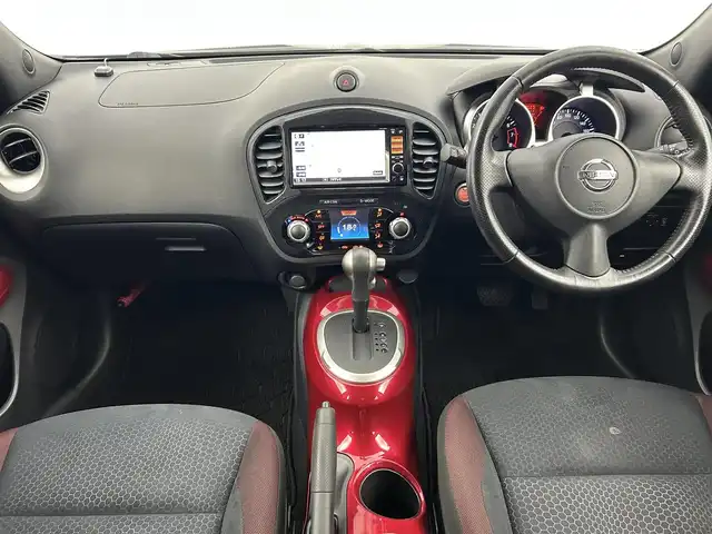 日産 ジューク 15RX タイプV 千葉県 2011(平23)年 7.4万km サファイアブラック 禁煙車/純正メモリナビ/・型番：HS511D-W/・CD/DVD/AUX/USB/Bluetooth/フルセグTV/・バックカメラ/・ビルトインETC/革巻きステアリング/純正フロアマット/純正ドアバイザー/社外16インチAW/電動格納ウインカーミラー/オートライト/・LEDヘッドライト/・フォグランプ