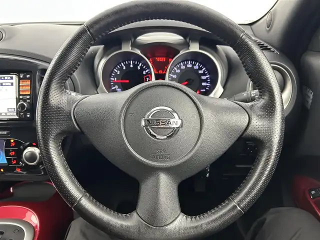 日産 ジューク 15RX タイプV 千葉県 2011(平23)年 7.4万km サファイアブラック 禁煙車/純正メモリナビ/・型番：HS511D-W/・CD/DVD/AUX/USB/Bluetooth/フルセグTV/・バックカメラ/・ビルトインETC/革巻きステアリング/純正フロアマット/純正ドアバイザー/社外16インチAW/電動格納ウインカーミラー/オートライト/・LEDヘッドライト/・フォグランプ