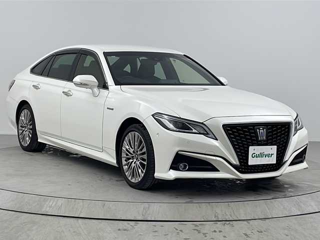 トヨタ クラウン ハイブリッド S エレガンススタイル 熊本県 2020(令2)年 3.5万km ホワイトパールクリスタルシャイン 純正ナビ/フルセグTV/CD/DVD/Bluetooth/AM/FM/ETC/パノラマミックビューモニター/トヨタセーフティーセンス/プリクラッシュブレーキ/レーンディパーチャーアラート/アダプティブドライビングビーム/ロードサインアシスト/全車速追従機能付きレーダークルーズコントロール/クリアランスソナー/ハーフレザーシート/シートヒーター/ハンドルヒーター/360度ドライブレコーダー/パドルシフト/LED/ステアリングスイッチ/アドバンストパーク