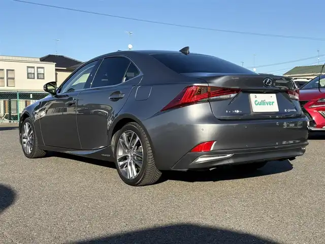 レクサス ＩＳ 300h バージョンL 大分県 2017(平29)年 8.4万km マーキュリーグレーマイカ ・ナビ(CD/DVD/SD/USB/AUX)/・バックカメラ/・フルセグテレビ/・プリクラッシュセーフティ/・レーンキープアシスト/・レーダークルーズコントロール/・コーナーセンサー/・ドライブレコーダー/・ETC2.0/・パワーシート/・シートメモリー/・シートヒーター/・シートクーラー/・ステアリングリモコン/・スマートキー/・プッシュスタートボタン