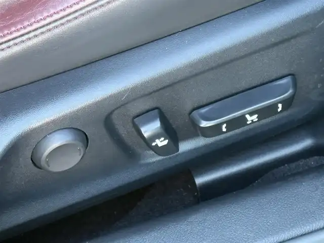 レクサス ＩＳ 300h バージョンL 大分県 2017(平29)年 8.4万km マーキュリーグレーマイカ ・ナビ(CD/DVD/SD/USB/AUX)/・バックカメラ/・フルセグテレビ/・プリクラッシュセーフティ/・レーンキープアシスト/・レーダークルーズコントロール/・コーナーセンサー/・ドライブレコーダー/・ETC2.0/・パワーシート/・シートメモリー/・シートヒーター/・シートクーラー/・ステアリングリモコン/・スマートキー/・プッシュスタートボタン