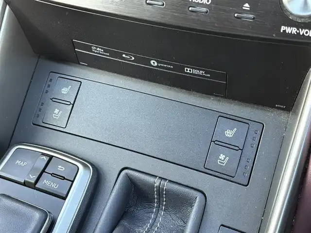 レクサス ＩＳ 300h バージョンL 大分県 2017(平29)年 8.4万km マーキュリーグレーマイカ ・ナビ(CD/DVD/SD/USB/AUX)/・バックカメラ/・フルセグテレビ/・プリクラッシュセーフティ/・レーンキープアシスト/・レーダークルーズコントロール/・コーナーセンサー/・ドライブレコーダー/・ETC2.0/・パワーシート/・シートメモリー/・シートヒーター/・シートクーラー/・ステアリングリモコン/・スマートキー/・プッシュスタートボタン