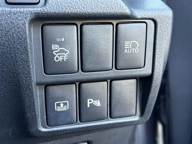 レクサス ＩＳ 300h バージョンL 大分県 2017(平29)年 8.4万km マーキュリーグレーマイカ ・ナビ(CD/DVD/SD/USB/AUX)/・バックカメラ/・フルセグテレビ/・プリクラッシュセーフティ/・レーンキープアシスト/・レーダークルーズコントロール/・コーナーセンサー/・ドライブレコーダー/・ETC2.0/・パワーシート/・シートメモリー/・シートヒーター/・シートクーラー/・ステアリングリモコン/・スマートキー/・プッシュスタートボタン