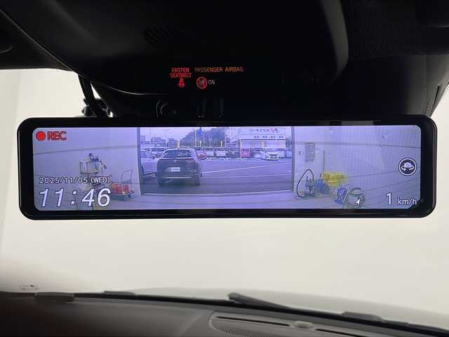 ボルボ ボルボ ＸＣ４０ B4 AWD Rデザイン 愛知県 2022(令4)年 1.1万km デニムブルーメタリック /禁煙車//4WD//純正ナビ//フルセグTV/FM/Bluetooth/USB/iPod//AppleCarPlay/AndroidAuto//ETC//360°ビューカメラ//シティセーフティ//アダプティブクルーズコントロール//ブラインドスポットインフォメーション//前後パーキングセンサー//アダプティブLEDヘッドライト//オートライト//アクティブハイビームアシスト//ルーフレール//パワーバックドア//R-Design専用ヌバック&ファインナッパレザーシート//前席パワーシート//前席・後席シートヒーター//R-Design専用アルミニウムインテリア&スポーツペダル//harmankardonプレミアムサウンド//アンビエントライト//ワイヤレス充電器//電子パーキングブレーキ//ブレーキホールド//純正19インチアルミホイール//タイヤ空気圧モニタリング//革巻きステアリング//ステアリングスイッチ//ステアリングヒーター//プッシュスタート//電動格納ミラー//アイドリングストップ//新車保証書・取扱説明書//スペアキー