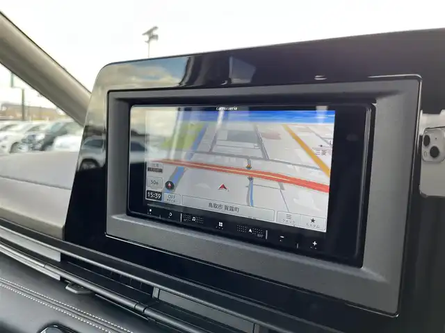 日産 セレナ ハイウェイスター V 鳥取県 2024(令6)年 1.2万km プリズムホワイト ４・W・D/社外ナビ/フルセグ/」BT/USB/アラウンドビューモニター/エマージェンシーブレーキ/レーダークルーズコントロール/両側パワースライド/電動パーキングブレーキ/LEDヘットライト/純正16インチアルミホイール/プッシュエンジンスタート/アイドリングストップ/フロアマット/ドアバイザー/保証書/取扱説明書/スペアキー