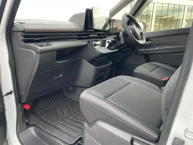 日産 セレナ ハイウェイスター V 鳥取県 2024(令6)年 1.2万km プリズムホワイト ４・W・D/社外10型DPオーディオ/DVD/CD/BT/アラウンドビューモニター/エマージェンシーブレーキ/レーダークルーズコントロール/インテリジェントルームミラー/両側パワースライド/電動パーキングブレーキ/LEDヘットライト/純正16インチアルミホイール/プッシュエンジンスタート/アイドリングストップ/フロアゴムマット・フロアマット/後席フローリン調フロアマット/ドアバイザー/保証書/取扱説明書/スペアキー