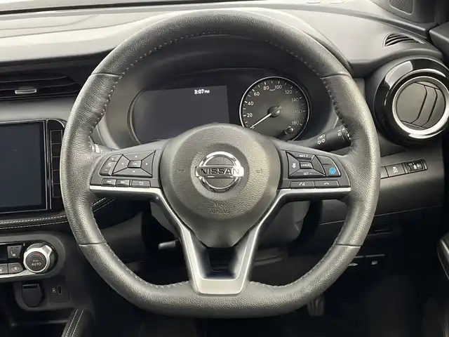 日産 キックス X 新潟県 2021(令3)年 4.3万km ナイトベールパープル ワンオーナー/純正メモリナビ/　フルセグTV/Bluetooth/CD/DVD/USB/プロパイロット/レーダークルーズコントロール/衝突被害軽減ブレーキ/レーンキープアシスト/アラウンドビューモニター/インテリジェントルームミラー/ハーフレザーシート/前席シートヒーター/ステアリングヒーター/ドライブレコーダー【DH5-D】/ビルトインETC/前後コーナーセンサー/横滑り防止装置/LEDヘッドライト/オートマチックハイビーム/レザーステアリング/ステアリングスイッチ