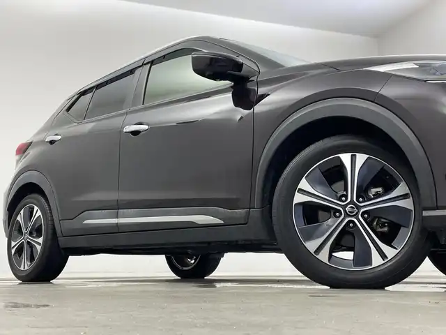 日産 キックス X 新潟県 2021(令3)年 4.3万km ナイトベールパープル ワンオーナー/純正メモリナビ/　フルセグTV/Bluetooth/CD/DVD/USB/プロパイロット/レーダークルーズコントロール/衝突被害軽減ブレーキ/レーンキープアシスト/アラウンドビューモニター/インテリジェントルームミラー/ハーフレザーシート/前席シートヒーター/ステアリングヒーター/ドライブレコーダー【DH5-D】/ビルトインETC/前後コーナーセンサー/横滑り防止装置/LEDヘッドライト/オートマチックハイビーム/レザーステアリング/ステアリングスイッチ