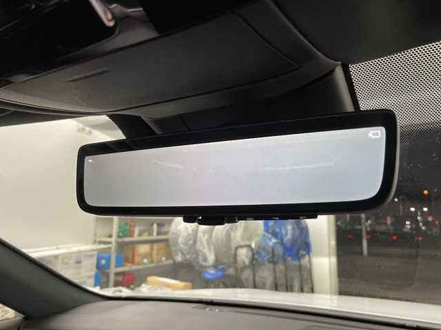 レクサス ＲＸ 500h Fスポーツパフォーマンス 道央・札幌 2023(令5)年 1.2万km ホワイトノーヴァガラスフレーク ・4WD /ムーンルーフ/・レクサスセーフティーシステム＋/・プリクラッシュセーフティ/・TRDフルエアロ/・純正ディスプレイオーディオナビ/・BT/USB/Miracast/フルセグTV/・AndroidAuto/AppleCarPlay/・パノラミックビューモニター/・パドルシフト/・デジタルインナーミラー/・パワーバックドア/・前席パワーシート/D席メモリシート/・全席シートヒーター&ベンチレーション/・ステアリングヒーター/ステアリングスイッチ/・ヘッドアップディスプレイ/・LEDオートライト/オートマチックハイビーム/・プッシュスタート/スマートキー×2