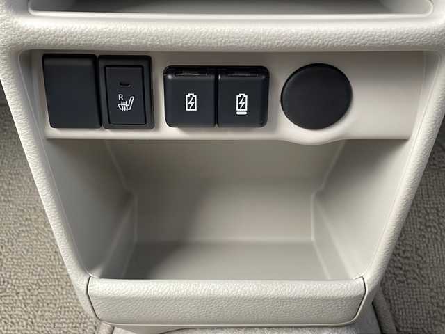 スズキ ラパン G 静岡県 2024(令6)年 0.2万km フォーンベージュM /ワンオーナー//社外Bluetoothオーディオ//シートヒーター//衝突軽減ブレーキ//レーンアシスト//アイドリングストップ//横滑り防止//ヘッドライトレベライザー//ソナー//USB2口//スマートキー//プッシュスタート//保証書//取扱説明書