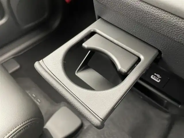 ホンダ フリード ハイブリット e:HEV AIR EX 大阪府 2025(令7)年 0.1千km プラチナホワイトパール ホンダセンシング/　・衝突軽減ブレーキ　CMBS/　・先行車発進お知らせ機能/　・アダプティブクルーズコントロール　ACC/　・車線維持支援システム　LKAS/　・トラフィックジャムアシスト/　・ブラインドスポットフォーメーション/　・誤発進抑制機能/　・後方お発進抑制機能/　・パーキングセンサーシステム/　・オートハイビーム/純正ナビ/　Bluetooth/ppleCarPlay/AndroidAuto/フルセグTV/バックカメラ/LEDオートライト/オートマチックハイビーム/コンビシート/ハーフレザーシート/シートヒーター/リアクーラー/ロールサンシェード/両側パワースライドドア/純正15インチアルミホイール/スマートキー