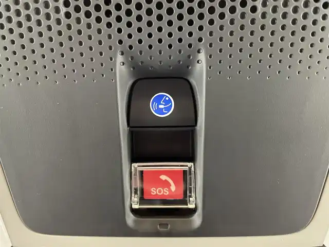 ホンダ フリード ハイブリット e:HEV AIR EX 大阪府 2025(令7)年 0.1千km プラチナホワイトパール ホンダセンシング/　・衝突軽減ブレーキ　CMBS/　・先行車発進お知らせ機能/　・アダプティブクルーズコントロール　ACC/　・車線維持支援システム　LKAS/　・トラフィックジャムアシスト/　・ブラインドスポットフォーメーション/　・誤発進抑制機能/　・後方お発進抑制機能/　・パーキングセンサーシステム/　・オートハイビーム/純正ナビ/　Bluetooth/ppleCarPlay/AndroidAuto/フルセグTV/バックカメラ/LEDオートライト/オートマチックハイビーム/コンビシート/ハーフレザーシート/シートヒーター/リアクーラー/ロールサンシェード/両側パワースライドドア/純正15インチアルミホイール/スマートキー