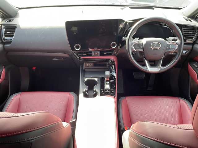 レクサス ＮＸ 250 バージョンL 岐阜県 2023(令5)年 2.1万km ソニッククロム 禁煙車/純正ナビ/パノラミックビューモニター/プリクラッシュセーフティ/レーダークルーズコントロール/ＬＫＡ/クリアランスソナー/ＨＵＤ/ＢＳＭ/電子パーキングブレーキ/ブレーキホールド/ロードサインアシスト/赤レザーシート/パワーシート/シートヒーター（全席）/ベンチレーション/ステアリングヒーター/パドルシフト/純正AW/ビルトインETC/前後ドラレコ/シートメモリー/アイドリングストップ/ドライブモードセレクト