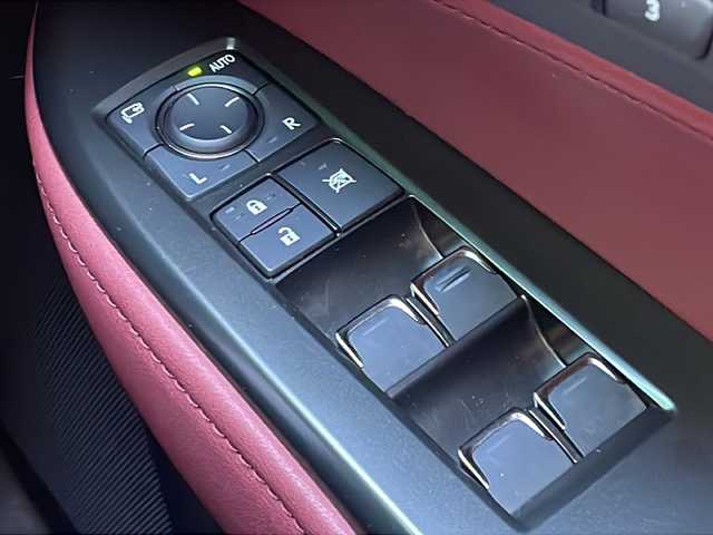 レクサス ＮＸ 250 バージョンL 岐阜県 2023(令5)年 2.1万km ソニッククロム 禁煙車/純正ナビ/パノラミックビューモニター/プリクラッシュセーフティ/レーダークルーズコントロール/ＬＫＡ/クリアランスソナー/ＨＵＤ/ＢＳＭ/電子パーキングブレーキ/ブレーキホールド/ロードサインアシスト/赤レザーシート/パワーシート/シートヒーター（全席）/ベンチレーション/ステアリングヒーター/パドルシフト/純正AW/ビルトインETC/前後ドラレコ/シートメモリー/アイドリングストップ/ドライブモードセレクト