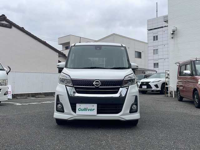 日産 デイズ ルークス ハイウェイスター Gターボ 愛知県 2019(平31)年 7.4万km ホワイトパール フリップダウンモニター/CD/SD/Bluetooth/アラウンドビューカメラ/両側パワースライドドア/スマートキー/衝突被害軽減ブレーキ/LEDヘッドライト/オートライト/フォグランプ/オートハイビーム/レーンアシスト/電動格納式ミラー/取扱説明書/記録簿/保証書