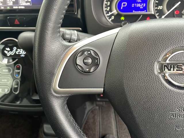 日産 デイズ ルークス ハイウェイスター Gターボ 愛知県 2019(平31)年 7.4万km ホワイトパール フリップダウンモニター/CD/SD/Bluetooth/アラウンドビューカメラ/両側パワースライドドア/スマートキー/衝突被害軽減ブレーキ/LEDヘッドライト/オートライト/フォグランプ/オートハイビーム/レーンアシスト/電動格納式ミラー/取扱説明書/記録簿/保証書