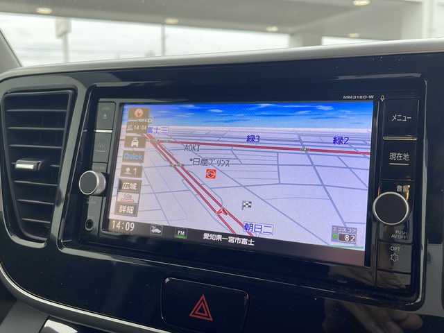 日産 デイズ ルークス ハイウェイスター Gターボ 愛知県 2019(平31)年 7.4万km ホワイトパール フリップダウンモニター/CD/SD/Bluetooth/アラウンドビューカメラ/両側パワースライドドア/スマートキー/衝突被害軽減ブレーキ/LEDヘッドライト/オートライト/フォグランプ/オートハイビーム/レーンアシスト/電動格納式ミラー/取扱説明書/記録簿/保証書