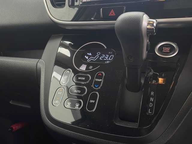 日産 デイズ ルークス ハイウェイスター Gターボ 愛知県 2019(平31)年 7.4万km ホワイトパール フリップダウンモニター/CD/SD/Bluetooth/アラウンドビューカメラ/両側パワースライドドア/スマートキー/衝突被害軽減ブレーキ/LEDヘッドライト/オートライト/フォグランプ/オートハイビーム/レーンアシスト/電動格納式ミラー/取扱説明書/記録簿/保証書