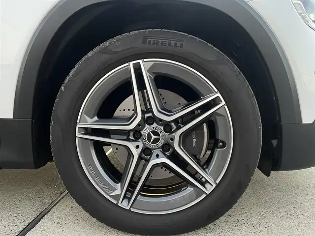 メルセデス・ベンツ Ｍ・ベンツ ＧＬＢ２００ｄ 4マチック AMGライン 東京都 2022(令4)年 2.5万km デジタルホワイト レザーエクスクルーシブＰＫＧ/純正ナビ／ＴＶ/３６０°カメラ/前後ドラレコ/ＥＴＣ/パワーバックドア/４ＷＤ/パワーシート/シートヒーター/ＡＣＣ/ＢＳＭ/ＬＫＡ/スマートキー