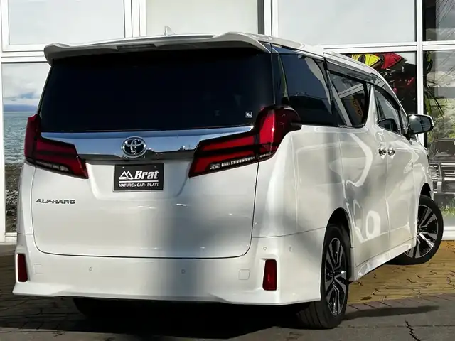 トヨタ アルファード S Cパッケージ 道北・旭川 2022(令4)年 4.3万km ホワイトパールクリスタルシャイン JBLサウンドシステム/全方位カメラ/フルセグTV/フリップダウンモニター/デジタルインナーミラー/両側パワースライドドア/パワーバックドア/レザーシート/前席シートヒーター/ステアリングヒーター/1列目2列目パワーシート/寒冷地仕様