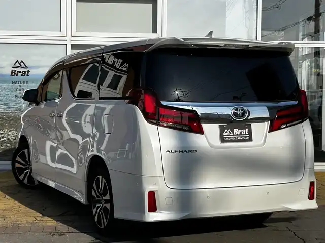 トヨタ アルファード S Cパッケージ 道北・旭川 2022(令4)年 4.3万km ホワイトパールクリスタルシャイン JBLサウンドシステム/全方位カメラ/フルセグTV/フリップダウンモニター/デジタルインナーミラー/両側パワースライドドア/パワーバックドア/レザーシート/前席シートヒーター/ステアリングヒーター/1列目2列目パワーシート/寒冷地仕様