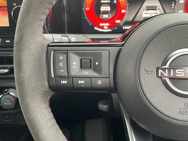 日産 オーラ 福岡県 2023(令5)年 1.5万km ピュアホワイトパール / スーパーブラック 2トーン 純正メーカーナビ/（フルセグTV/BT/USB/HDMI/AM/FM）/全方位カメラ/バックカメラ/nismoフルエアロ/プロパイロット/デジタルインナーミラー/レーダークルーズコントロール/ブラインドスポットモニター/置くだけ充電/電動パーキングブレーキ/オートホールド/純正17インチアルミホイール/ETC2.0/前後ドライブレコーダー/アイドリングストップ/スマートキー/スペアキー/純正フロアマット/ハーフレザーシート/車線逸脱警報/オートマチックハイビーム/LEDヘッドライト/ステアリングスイッチ/フォグランプ/ドアバイザー