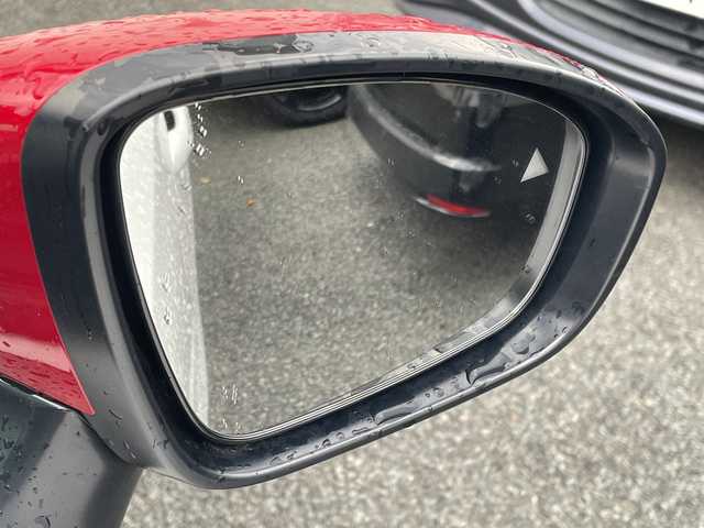 日産 オーラ 福岡県 2023(令5)年 1.5万km ピュアホワイトパール / スーパーブラック 2トーン 純正メーカーナビ/（フルセグTV/BT/USB/HDMI/AM/FM）/全方位カメラ/バックカメラ/nismoフルエアロ/プロパイロット/デジタルインナーミラー/レーダークルーズコントロール/ブラインドスポットモニター/置くだけ充電/電動パーキングブレーキ/オートホールド/純正17インチアルミホイール/ETC2.0/前後ドライブレコーダー/アイドリングストップ/スマートキー/スペアキー/純正フロアマット/ハーフレザーシート/車線逸脱警報/オートマチックハイビーム/LEDヘッドライト/ステアリングスイッチ/フォグランプ/ドアバイザー