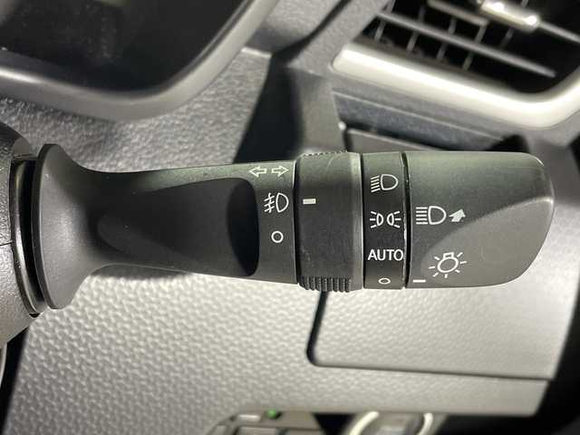 トヨタ タンク カスタムG－T 神奈川県 2020(令2)年 4.1万km ブラックマイカメタリック 純正7インチSDナビ(NSZT-W68T)/スマートアシストII/ドライブレコーダー/ブラインドスポットモニター/衝突被害軽減システム/バックカメラ/クルーズコントロール/両側パワースライドドア/横滑り防止装置/ETC/アイドリングストップ/LEDヘッドライト/フォグランプ/オートライト/ウィンカーミラー/電動格納ミラー/純正15インチAW/シートリフター/プッシュスタート/スマートキー/フロアマット