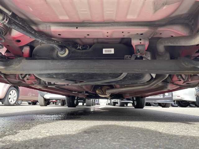 スズキ アルト X 群馬県 2016(平28)年 6.7万km ピュアレッド カロッツェリアナビ/CD・DVD・SD/Bluetooth・フルセグ/TVキット/ビルトインETC/横滑り防止装置/衝突軽減ブレーキ/アイドリングストップ/純正アルミホイール/純正フロアマット/取説・保証書/プッシュスタート/スマートキー