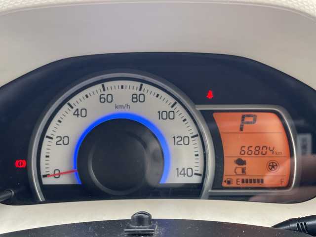 スズキ アルト X 群馬県 2016(平28)年 6.7万km ピュアレッド カロッツェリアナビ/CD・DVD・SD/Bluetooth・フルセグ/TVキット/ビルトインETC/横滑り防止装置/衝突軽減ブレーキ/アイドリングストップ/純正アルミホイール/純正フロアマット/取説・保証書/プッシュスタート/スマートキー