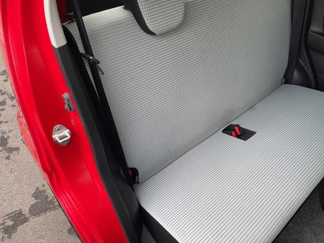 スズキ アルト X 群馬県 2016(平28)年 6.7万km ピュアレッド カロッツェリアナビ/CD・DVD・SD/Bluetooth・フルセグ/TVキット/ビルトインETC/横滑り防止装置/衝突軽減ブレーキ/アイドリングストップ/純正アルミホイール/純正フロアマット/取説・保証書/プッシュスタート/スマートキー