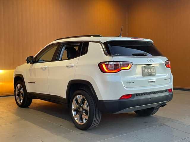 クライスラー・ジープ ジープ コンパス リミテッド 愛知県 2020(令2)年 3.5万km 白 純正ナビ/フルセグTV/バックカメラ/黒革シート/シートヒーター/アクティブクルーズコントロール/レーンキープアシスト/パークアシスト/コーナーセンサー/ブラインドスポットモニター/スマートキー/プッシュスタート