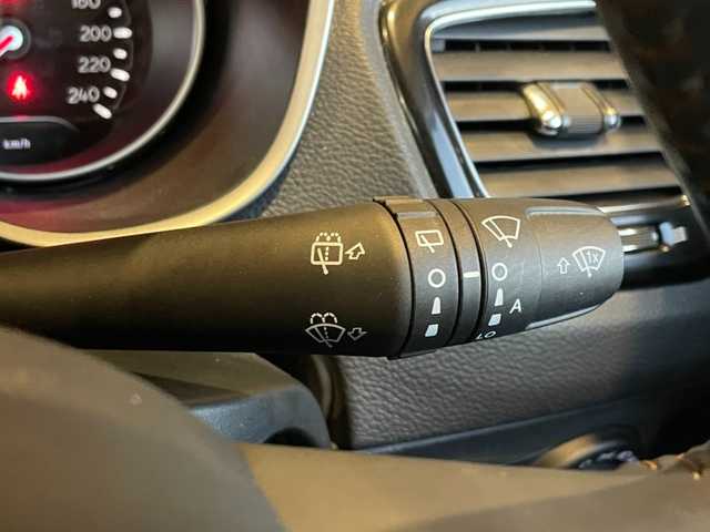 クライスラー・ジープ ジープ コンパス リミテッド 愛知県 2020(令2)年 3.5万km 白 純正ナビ/フルセグTV/バックカメラ/黒革シート/シートヒーター/アクティブクルーズコントロール/レーンキープアシスト/パークアシスト/コーナーセンサー/ブラインドスポットモニター/スマートキー/プッシュスタート