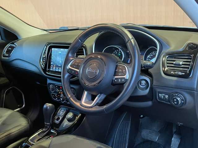 クライスラー・ジープ ジープ コンパス リミテッド 愛知県 2020(令2)年 3.5万km 白 純正ナビ/フルセグTV/バックカメラ/黒革シート/シートヒーター/アクティブクルーズコントロール/レーンキープアシスト/パークアシスト/コーナーセンサー/ブラインドスポットモニター/スマートキー/プッシュスタート