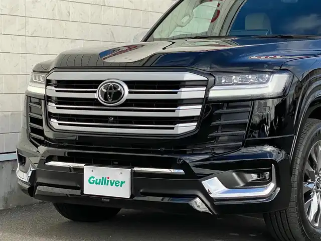 トヨタ ランドクルーザー ZX 岐阜県 2023(令5)年 0.4万km ブラック ワンオーナー/純正12.3インチナビ/(コネクティッドナビ対応)Plus/フルセグTV/Bluetooth/CD/DVD/JBL(14スピーカー/12chオーディオアンプ)/リヤシートエンターテインメントシステム/モデリスタフルエアロ/ムーンルーフ/パノラミックビューモニター/本革ベージュシート/電動デフロック(リヤ)/クールボックス/ルーフレール/IR(赤外線)カットフィルム/プロジェクションカーテシイルミ/メッキドアミラーカバー/ウッド調ステアリング/360°ドライブレコーダー(DC5001DT)/ブラインドスポットモニター/ヘッドアップディスプレイ/トヨタセーフティセンス/・プリクラッシュセーフティ/・レーダークルーズコントロール/・レーントレーシングアシスト/・レーンディパーチャーアラート/・アダプティブハイビームシステム/・オートマチックハイビーム/・ドライバー異常時対応システム/指紋認証スタートスイッチ/フロント・セカンドシートヒーター/シートベンチレーション/ハンズフリーパワーバックドア/100V電源/ビルトインETC2.0/純正20インチAW/純正フロアマット(エクセレントタイプ)