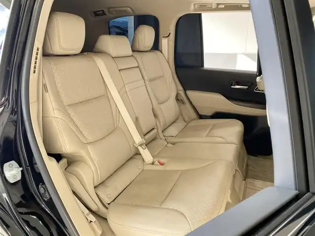 トヨタ ランドクルーザー ZX 岐阜県 2023(令5)年 0.4万km ブラック ワンオーナー/純正12.3インチナビ/(コネクティッドナビ対応)Plus/フルセグTV/Bluetooth/CD/DVD/JBL(14スピーカー/12chオーディオアンプ)/リヤシートエンターテインメントシステム/モデリスタフルエアロ/ムーンルーフ/パノラミックビューモニター/本革ベージュシート/電動デフロック(リヤ)/クールボックス/ルーフレール/IR(赤外線)カットフィルム/プロジェクションカーテシイルミ/メッキドアミラーカバー/ウッド調ステアリング/360°ドライブレコーダー(DC5001DT)/ブラインドスポットモニター/ヘッドアップディスプレイ/トヨタセーフティセンス/・プリクラッシュセーフティ/・レーダークルーズコントロール/・レーントレーシングアシスト/・レーンディパーチャーアラート/・アダプティブハイビームシステム/・オートマチックハイビーム/・ドライバー異常時対応システム/指紋認証スタートスイッチ/フロント・セカンドシートヒーター/シートベンチレーション/ハンズフリーパワーバックドア/100V電源/ビルトインETC2.0/純正20インチAW/純正フロアマット(エクセレントタイプ)