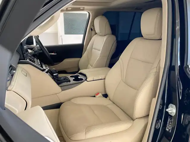 トヨタ ランドクルーザー ZX 岐阜県 2023(令5)年 0.4万km ブラック ワンオーナー/純正12.3インチナビ/(コネクティッドナビ対応)Plus/フルセグTV/Bluetooth/CD/DVD/JBL(14スピーカー/12chオーディオアンプ)/リヤシートエンターテインメントシステム/モデリスタフルエアロ/ムーンルーフ/パノラミックビューモニター/本革ベージュシート/電動デフロック(リヤ)/クールボックス/ルーフレール/IR(赤外線)カットフィルム/プロジェクションカーテシイルミ/メッキドアミラーカバー/ウッド調ステアリング/360°ドライブレコーダー(DC5001DT)/ブラインドスポットモニター/ヘッドアップディスプレイ/トヨタセーフティセンス/・プリクラッシュセーフティ/・レーダークルーズコントロール/・レーントレーシングアシスト/・レーンディパーチャーアラート/・アダプティブハイビームシステム/・オートマチックハイビーム/・ドライバー異常時対応システム/指紋認証スタートスイッチ/フロント・セカンドシートヒーター/シートベンチレーション/ハンズフリーパワーバックドア/100V電源/ビルトインETC2.0/純正20インチAW/純正フロアマット(エクセレントタイプ)