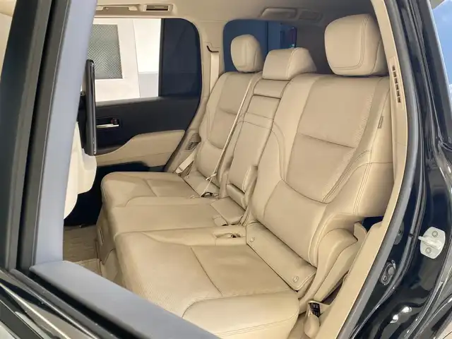 トヨタ ランドクルーザー ZX 岐阜県 2023(令5)年 0.4万km ブラック ワンオーナー/純正12.3インチナビ/(コネクティッドナビ対応)Plus/フルセグTV/Bluetooth/CD/DVD/JBL(14スピーカー/12chオーディオアンプ)/リヤシートエンターテインメントシステム/モデリスタフルエアロ/ムーンルーフ/パノラミックビューモニター/本革ベージュシート/電動デフロック(リヤ)/クールボックス/ルーフレール/IR(赤外線)カットフィルム/プロジェクションカーテシイルミ/メッキドアミラーカバー/ウッド調ステアリング/360°ドライブレコーダー(DC5001DT)/ブラインドスポットモニター/ヘッドアップディスプレイ/トヨタセーフティセンス/・プリクラッシュセーフティ/・レーダークルーズコントロール/・レーントレーシングアシスト/・レーンディパーチャーアラート/・アダプティブハイビームシステム/・オートマチックハイビーム/・ドライバー異常時対応システム/指紋認証スタートスイッチ/フロント・セカンドシートヒーター/シートベンチレーション/ハンズフリーパワーバックドア/100V電源/ビルトインETC2.0/純正20インチAW/純正フロアマット(エクセレントタイプ)