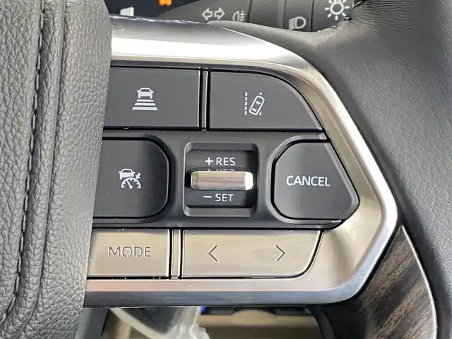 トヨタ ランドクルーザー ZX 岐阜県 2023(令5)年 0.4万km ブラック ワンオーナー/純正12.3インチナビ/(コネクティッドナビ対応)Plus/フルセグTV/Bluetooth/CD/DVD/JBL(14スピーカー/12chオーディオアンプ)/リヤシートエンターテインメントシステム/モデリスタフルエアロ/ムーンルーフ/パノラミックビューモニター/本革ベージュシート/電動デフロック(リヤ)/クールボックス/ルーフレール/IR(赤外線)カットフィルム/プロジェクションカーテシイルミ/メッキドアミラーカバー/ウッド調ステアリング/360°ドライブレコーダー(DC5001DT)/ブラインドスポットモニター/ヘッドアップディスプレイ/トヨタセーフティセンス/・プリクラッシュセーフティ/・レーダークルーズコントロール/・レーントレーシングアシスト/・レーンディパーチャーアラート/・アダプティブハイビームシステム/・オートマチックハイビーム/・ドライバー異常時対応システム/指紋認証スタートスイッチ/フロント・セカンドシートヒーター/シートベンチレーション/ハンズフリーパワーバックドア/100V電源/ビルトインETC2.0/純正20インチAW/純正フロアマット(エクセレントタイプ)