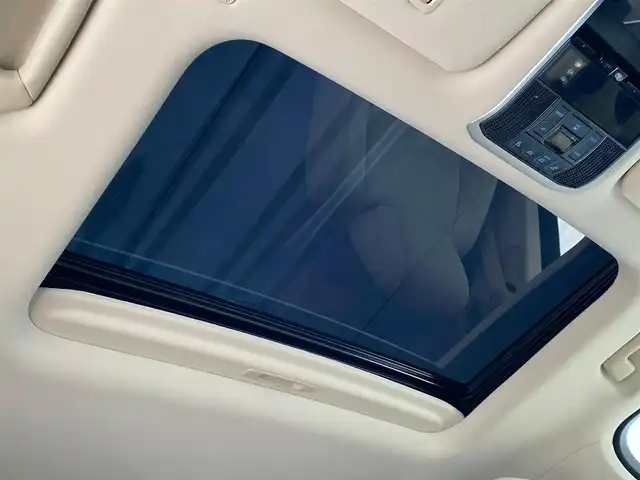 トヨタ ランドクルーザー ZX 岐阜県 2023(令5)年 0.4万km ブラック ワンオーナー/純正12.3インチナビ/(コネクティッドナビ対応)Plus/フルセグTV/Bluetooth/CD/DVD/JBL(14スピーカー/12chオーディオアンプ)/リヤシートエンターテインメントシステム/モデリスタフルエアロ/ムーンルーフ/パノラミックビューモニター/本革ベージュシート/電動デフロック(リヤ)/クールボックス/ルーフレール/IR(赤外線)カットフィルム/プロジェクションカーテシイルミ/メッキドアミラーカバー/ウッド調ステアリング/360°ドライブレコーダー(DC5001DT)/ブラインドスポットモニター/ヘッドアップディスプレイ/トヨタセーフティセンス/・プリクラッシュセーフティ/・レーダークルーズコントロール/・レーントレーシングアシスト/・レーンディパーチャーアラート/・アダプティブハイビームシステム/・オートマチックハイビーム/・ドライバー異常時対応システム/指紋認証スタートスイッチ/フロント・セカンドシートヒーター/シートベンチレーション/ハンズフリーパワーバックドア/100V電源/ビルトインETC2.0/純正20インチAW/純正フロアマット(エクセレントタイプ)