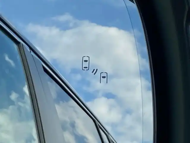 トヨタ ランドクルーザー ZX 岐阜県 2023(令5)年 0.4万km ブラック ワンオーナー/純正12.3インチナビ/(コネクティッドナビ対応)Plus/フルセグTV/Bluetooth/CD/DVD/JBL(14スピーカー/12chオーディオアンプ)/リヤシートエンターテインメントシステム/モデリスタフルエアロ/ムーンルーフ/パノラミックビューモニター/本革ベージュシート/電動デフロック(リヤ)/クールボックス/ルーフレール/IR(赤外線)カットフィルム/プロジェクションカーテシイルミ/メッキドアミラーカバー/ウッド調ステアリング/360°ドライブレコーダー(DC5001DT)/ブラインドスポットモニター/ヘッドアップディスプレイ/トヨタセーフティセンス/・プリクラッシュセーフティ/・レーダークルーズコントロール/・レーントレーシングアシスト/・レーンディパーチャーアラート/・アダプティブハイビームシステム/・オートマチックハイビーム/・ドライバー異常時対応システム/指紋認証スタートスイッチ/フロント・セカンドシートヒーター/シートベンチレーション/ハンズフリーパワーバックドア/100V電源/ビルトインETC2.0/純正20インチAW/純正フロアマット(エクセレントタイプ)