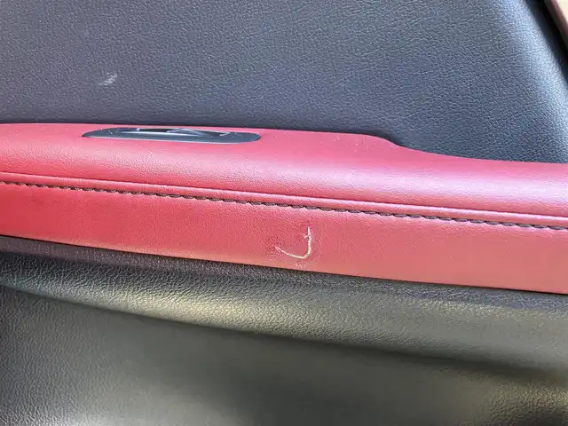 レクサス ＲＸ 200t Fスポーツ 山口県 2017(平29)年 6.9万km ホワイトノーヴァガラスフレーク 純正SDナビ・フルセグTV/サイド・バックカメラ/パノラマガラスサンルーフ/赤レザーシート/・パワーシート/・シートベンチレーション/・シートヒーター/ステアリングヒーター/レーダークルーズコントロール/プリクラッシュセーフティ/レーンキープアシスト/ブラインドスポットモニター/ヘッドアップディスプレイ/インテリジェントクリアランスソナー/パワーバックドア/LEDオートライト/LEDフォグ/スマートキー、カードキー/ETC2.0